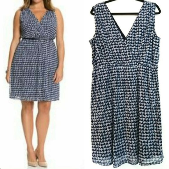 Lane Bryant 22/24 Blue Houndstooth Surplice Dress - Picture 1 of 6